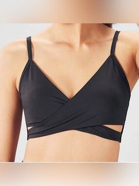 Fabletics Black Tammy Sports Bra